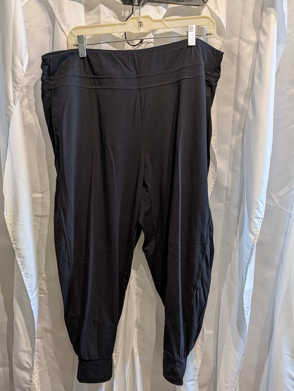 C8 Mondetta Performance Luxury Black Tapered Joggers - Size XXL